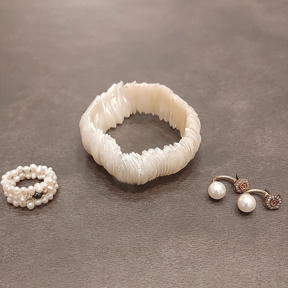 Pearl Jewellery Set - Picture 1 of 6